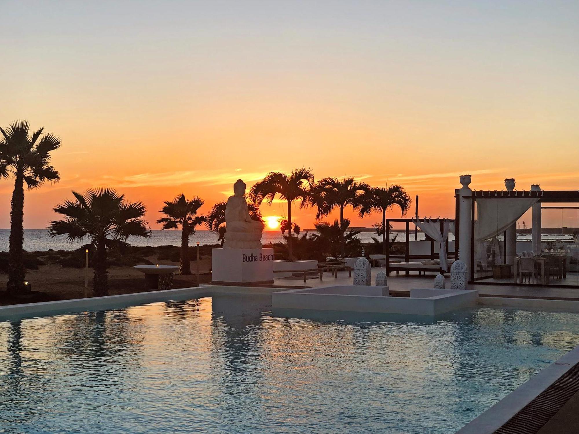 Hotel Livvo Budha Beach Santa Maria Buitenkant foto