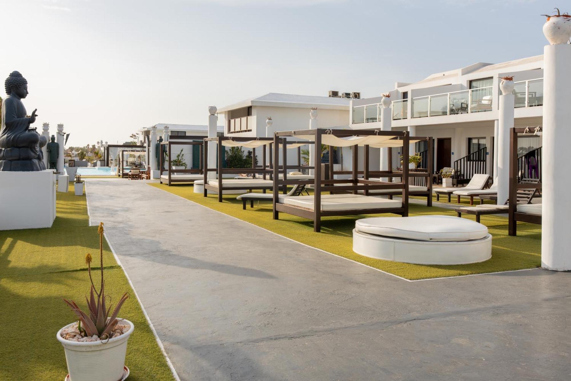 Hotel Livvo Budha Beach Santa Maria Buitenkant foto
