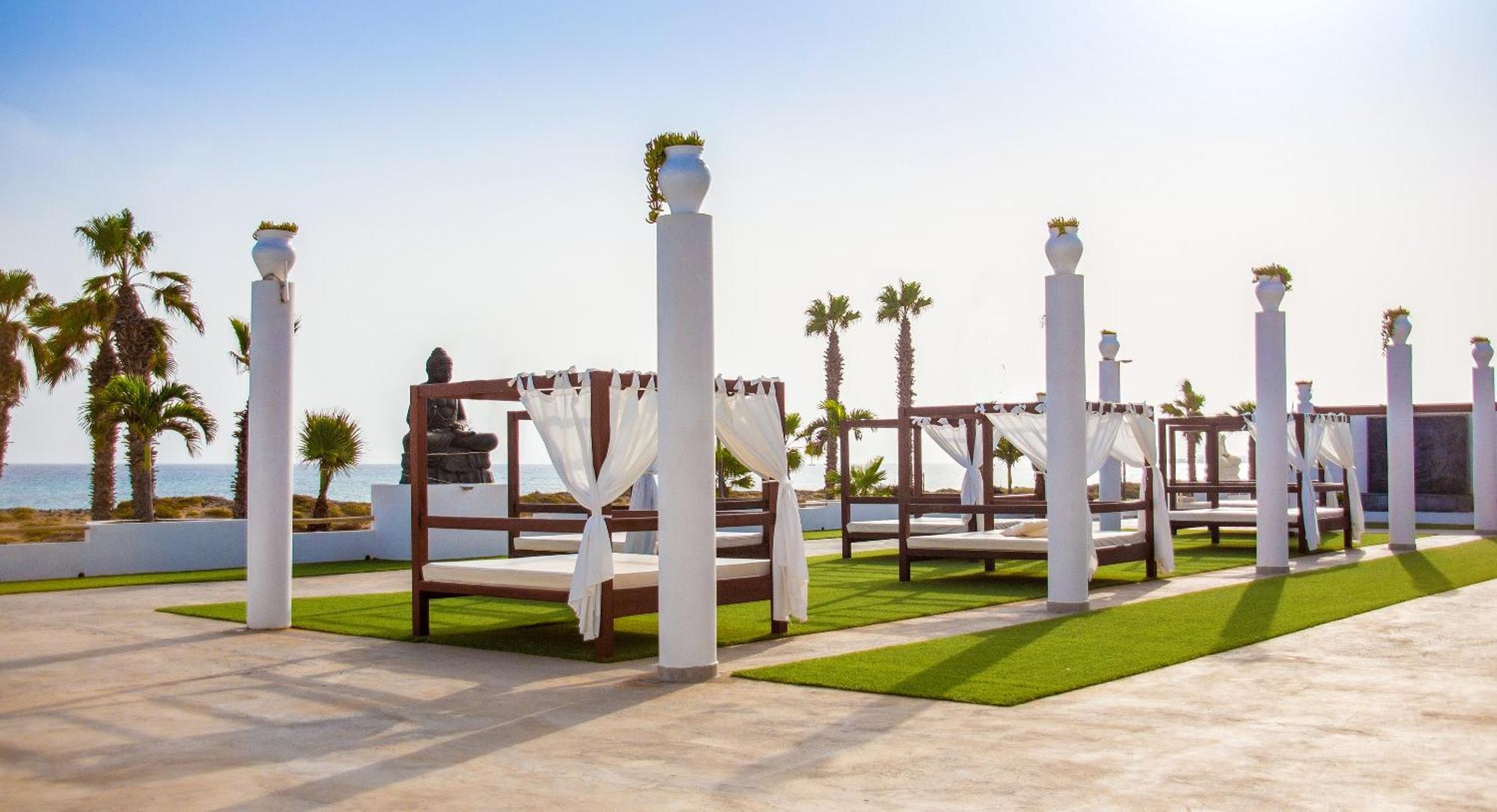 Hotel Livvo Budha Beach Santa Maria Buitenkant foto