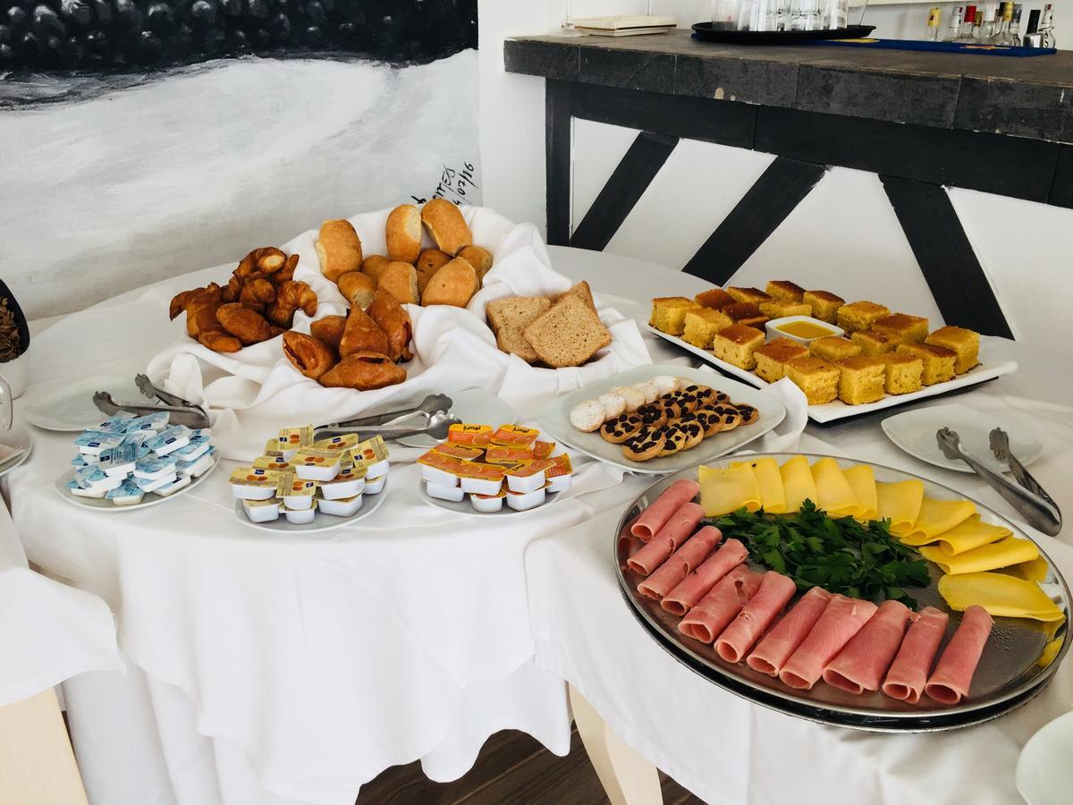 Hotel Livvo Budha Beach Santa Maria Buitenkant foto